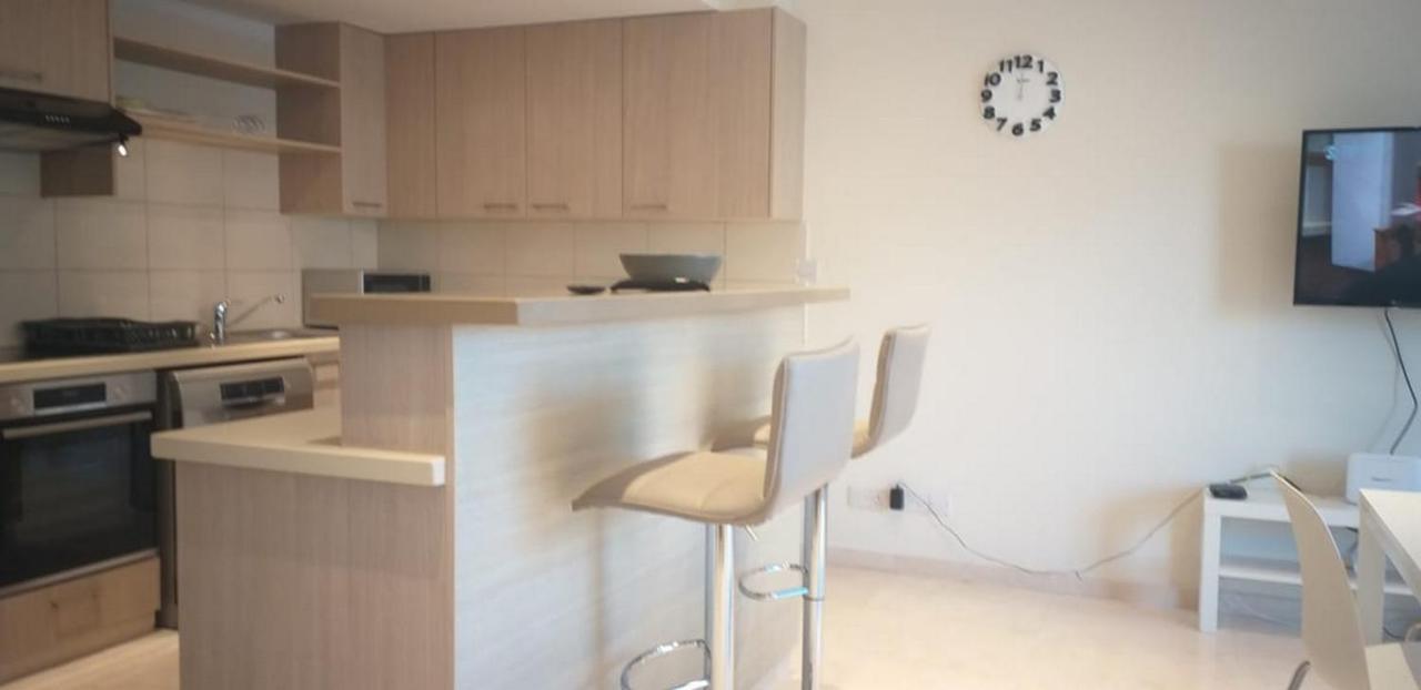 Horizon Luxury At Finikoudes Beach 303 Apartamento *