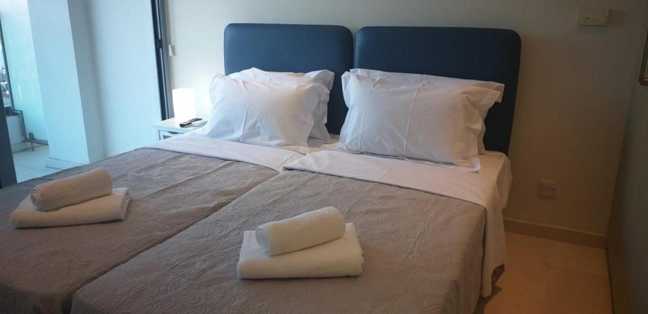 Horizon Luxury At Finikoudes Beach 303 *