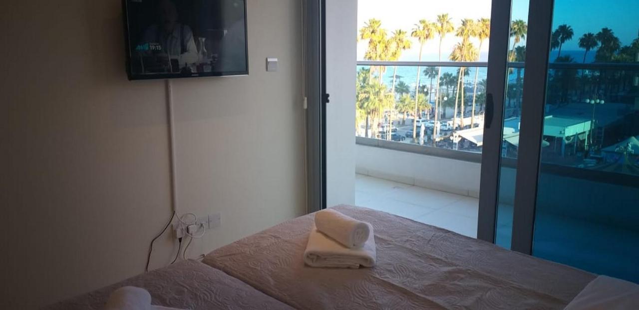 Horizon Luxury At Finikoudes Beach 303 *