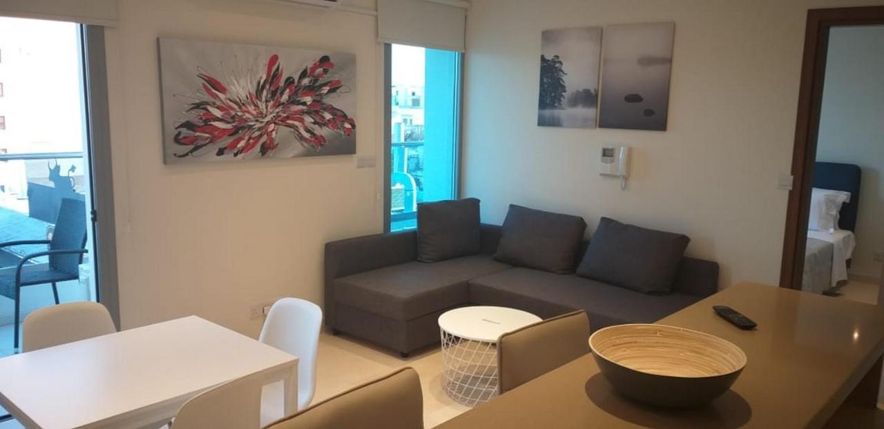 Apartamento Horizon Luxury At Finikoudes Beach 303