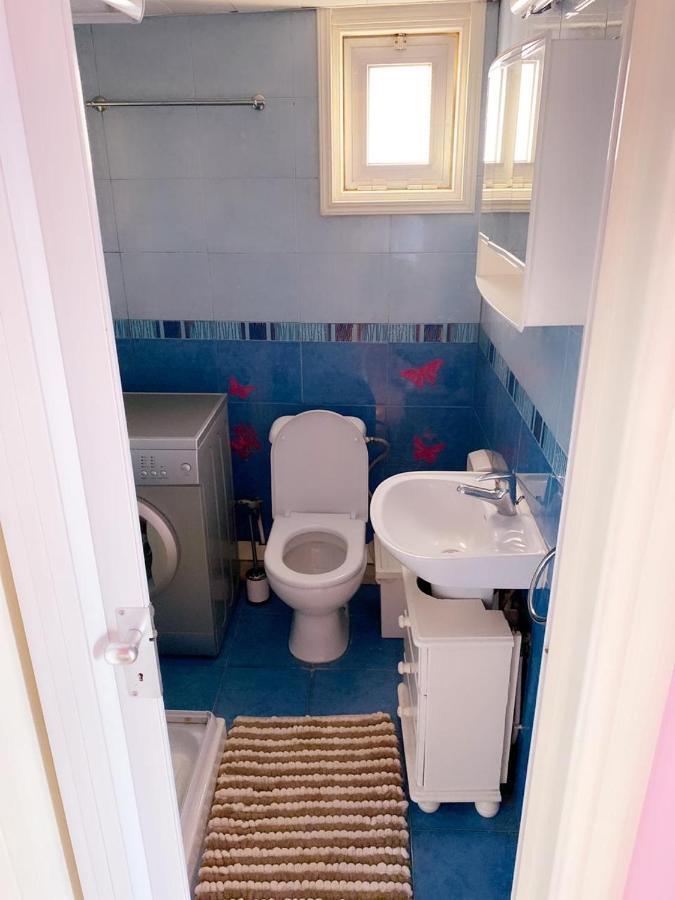 Front Apartment