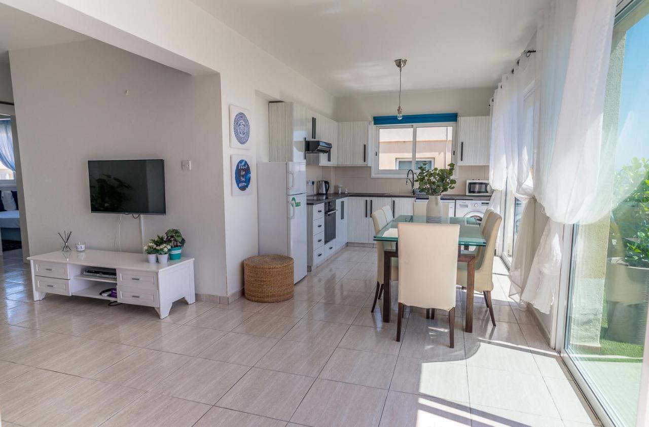 Makenzy Seaview Penthouse *