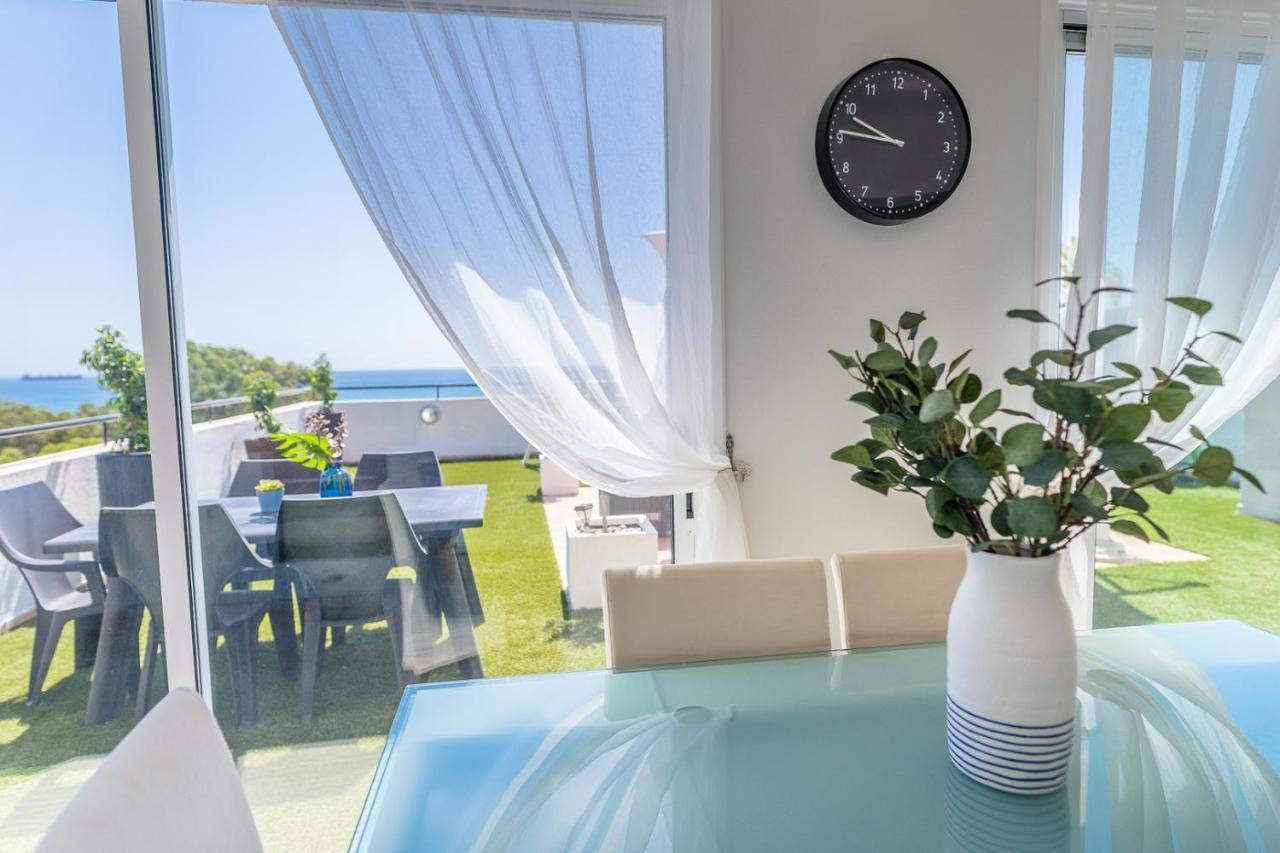 Apartment Makenzy Seaview Penthouse Larnaca