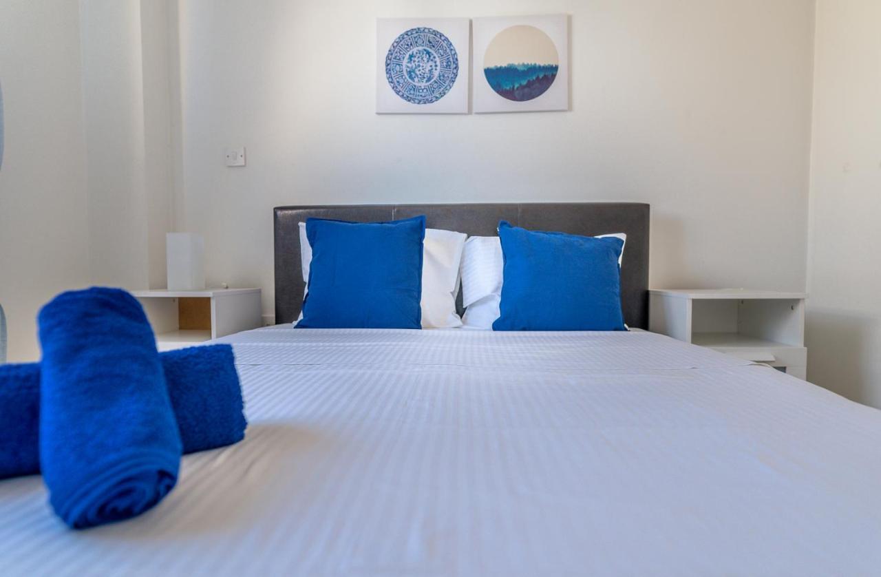 Makenzy Seaview Penthouse Apartment