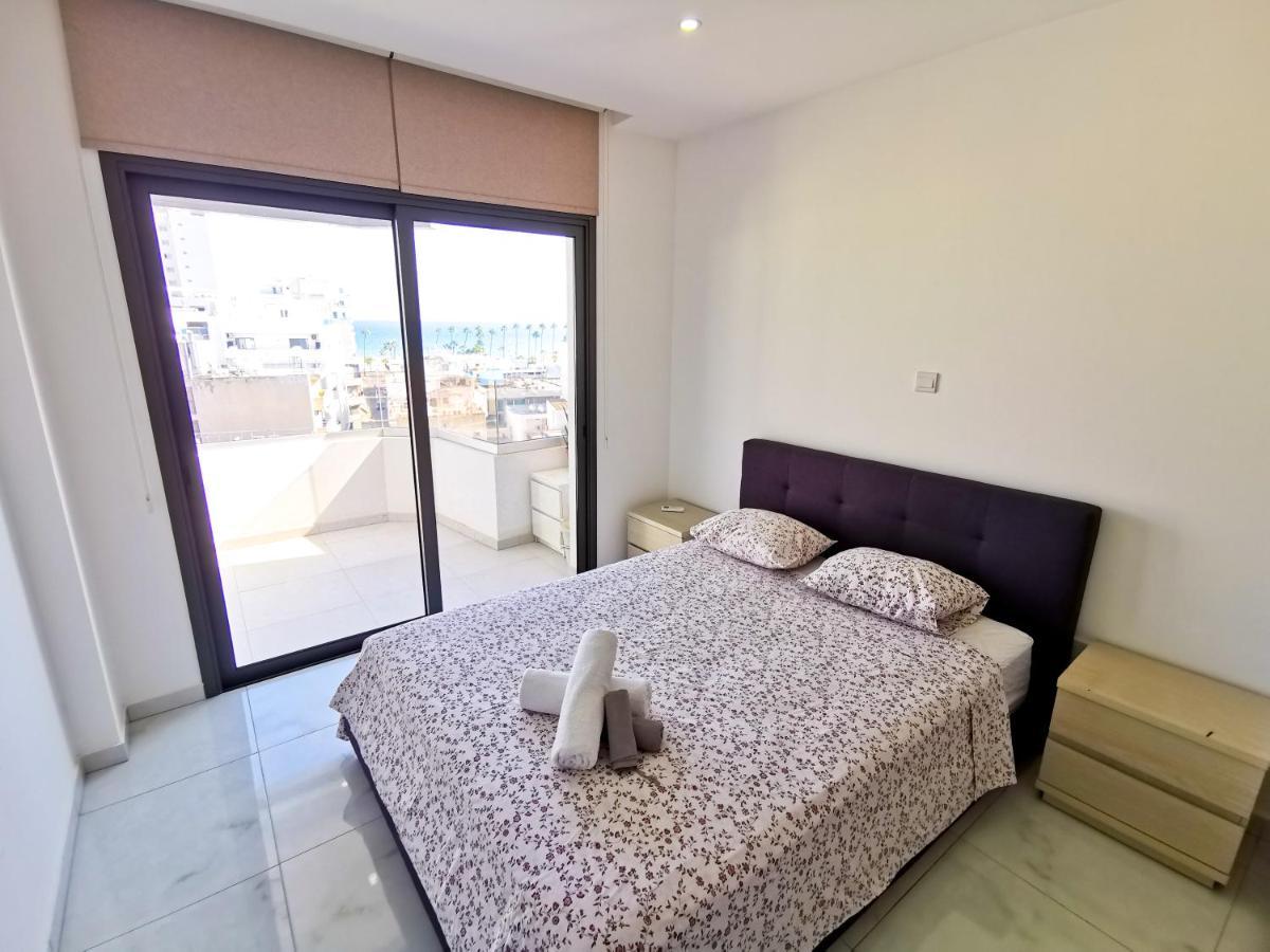 Apartment Sunny Daze Seaview Larnaca
