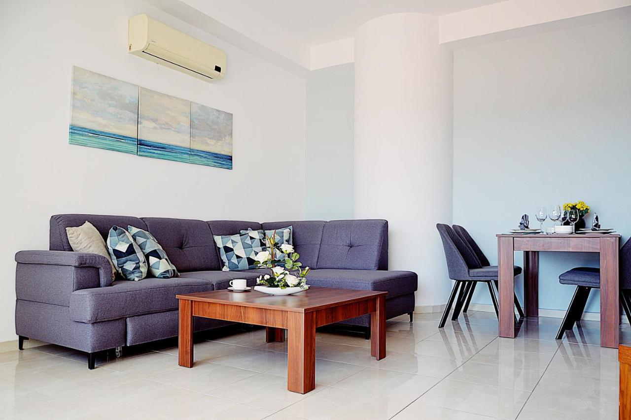 Nicolaides Sea View Căn hộ *