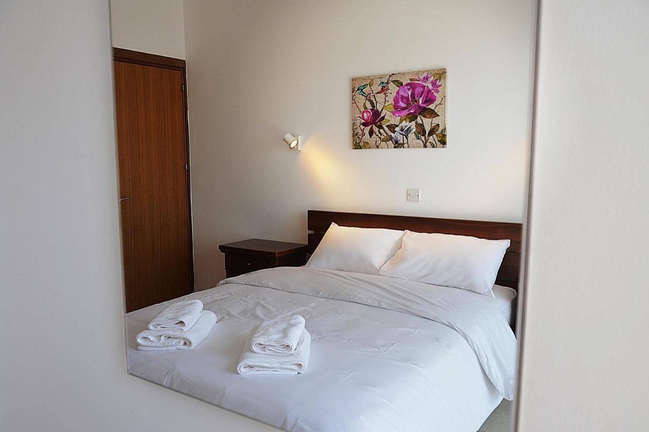 Nicolaides Sea View Căn hộ *