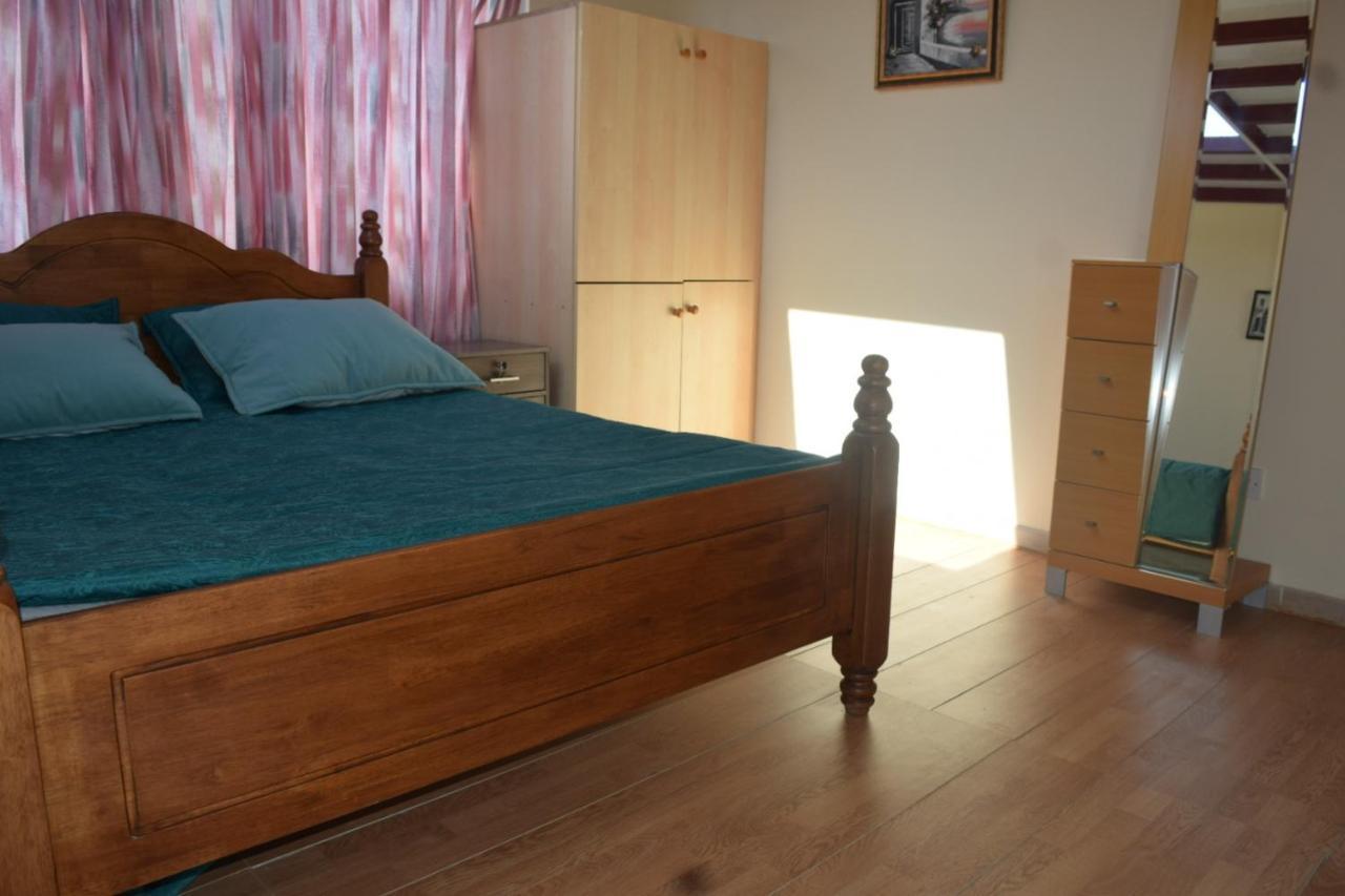 Holiday home Mersinera Paradise Garden Stars House Larnaca