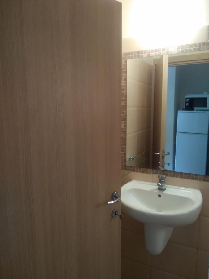 Studio In Complex With Pool And Tennis Court Apartment *