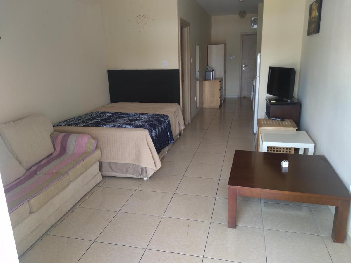 Apartment Studio In Complex With Pool And Tennis Court *