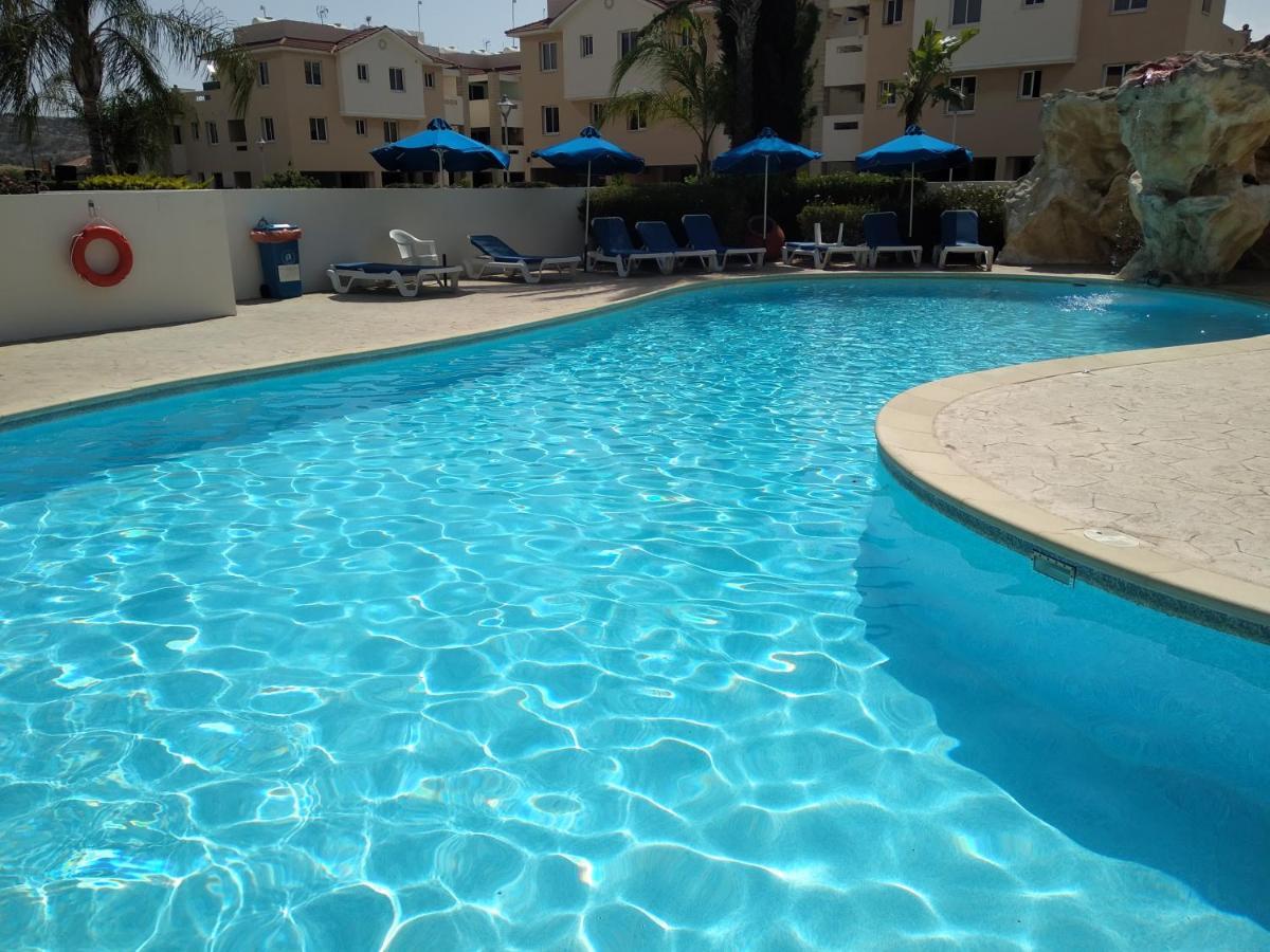 Apartment Studio In Complex With Pool And Tennis Court *