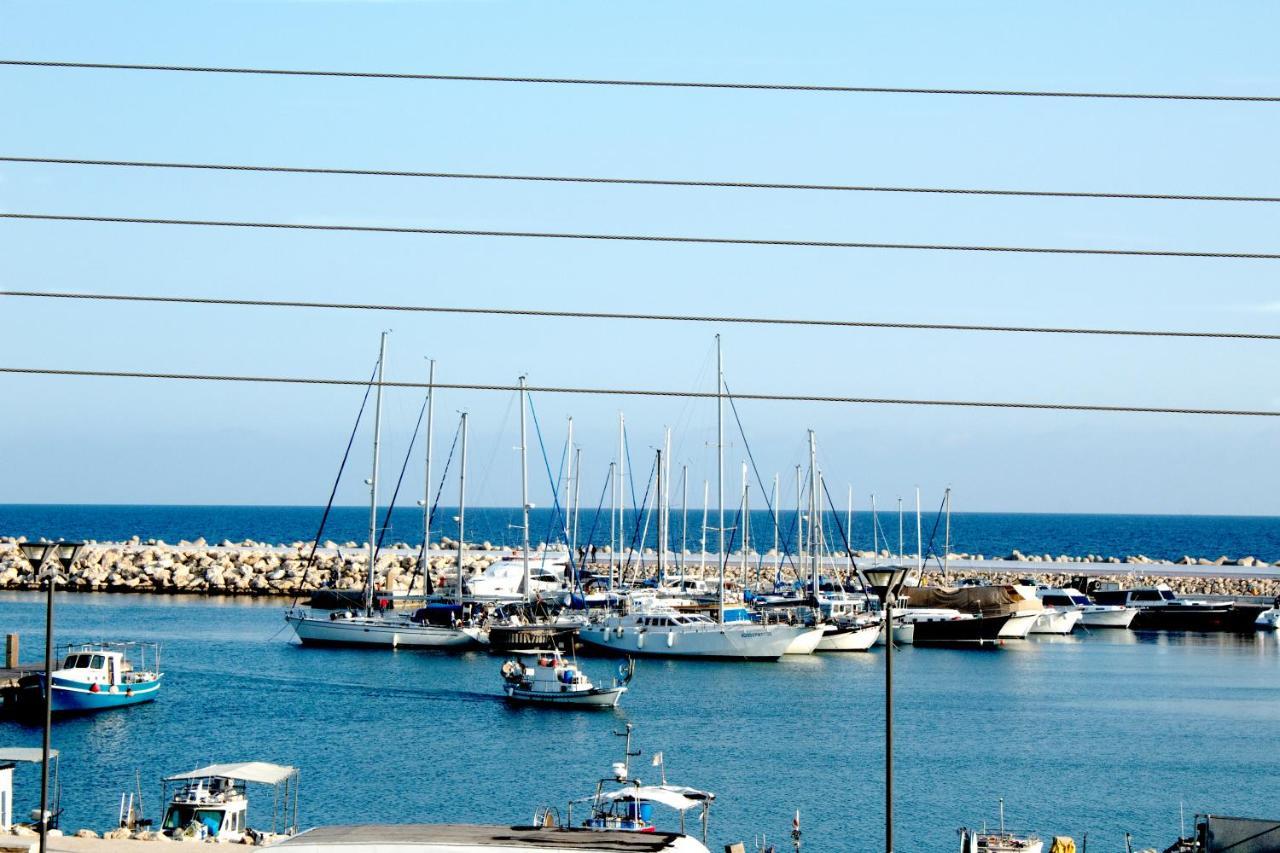 Penthouse With Roof Garden In Zygi Village Marina * Larnaca