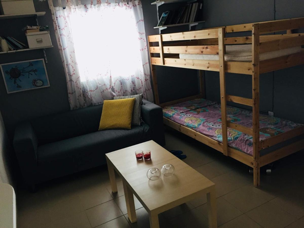 Artist In Dromolaxia Apartamento