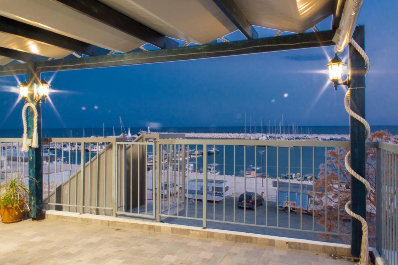 Penthouse With Roof Garden In Zygi Village Marina Holiday home *