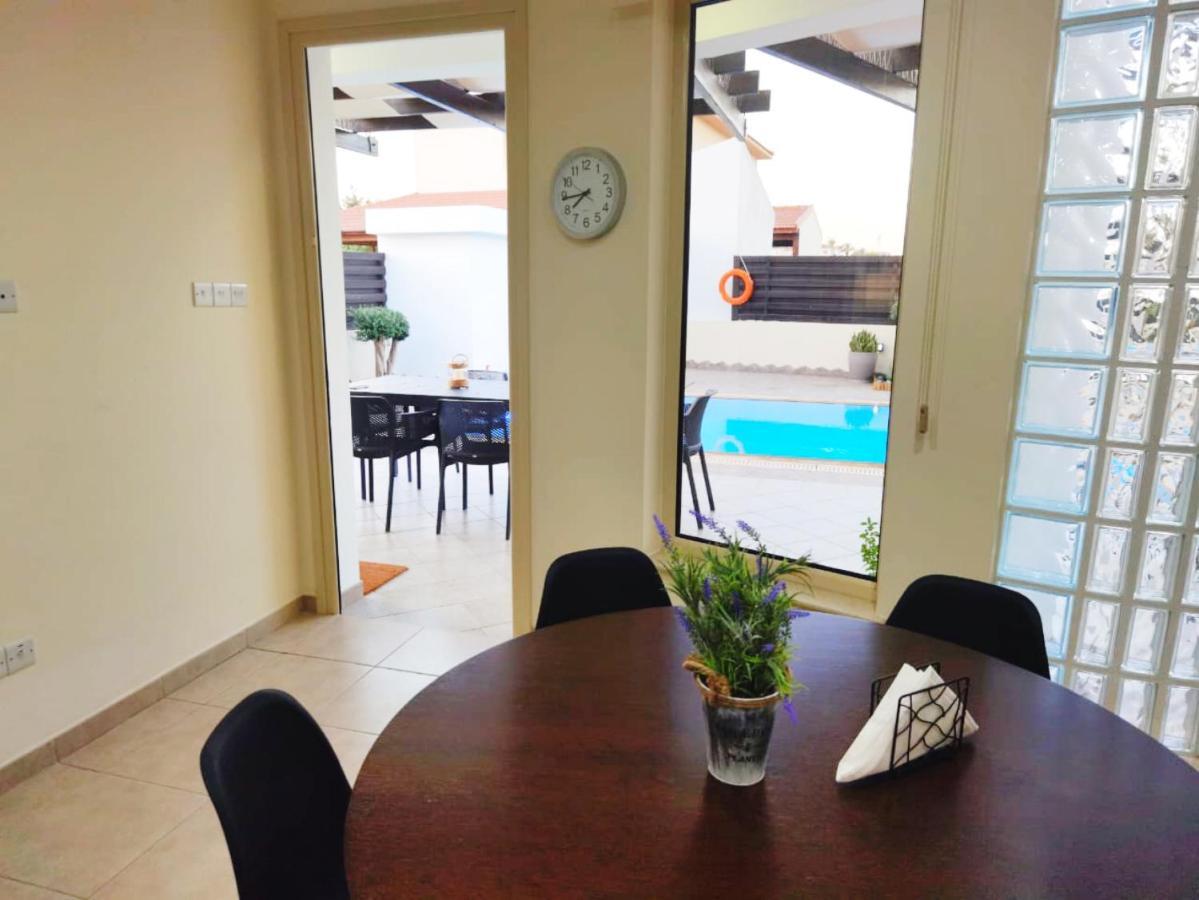 Ilios Villa *