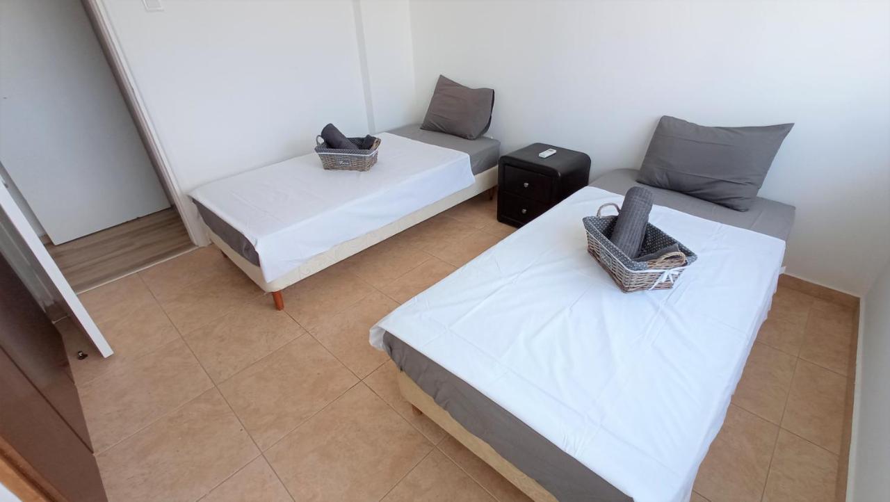 5 Min To The Shared Incl Netflix - Private In 3 Bdr Apartment Larnaca