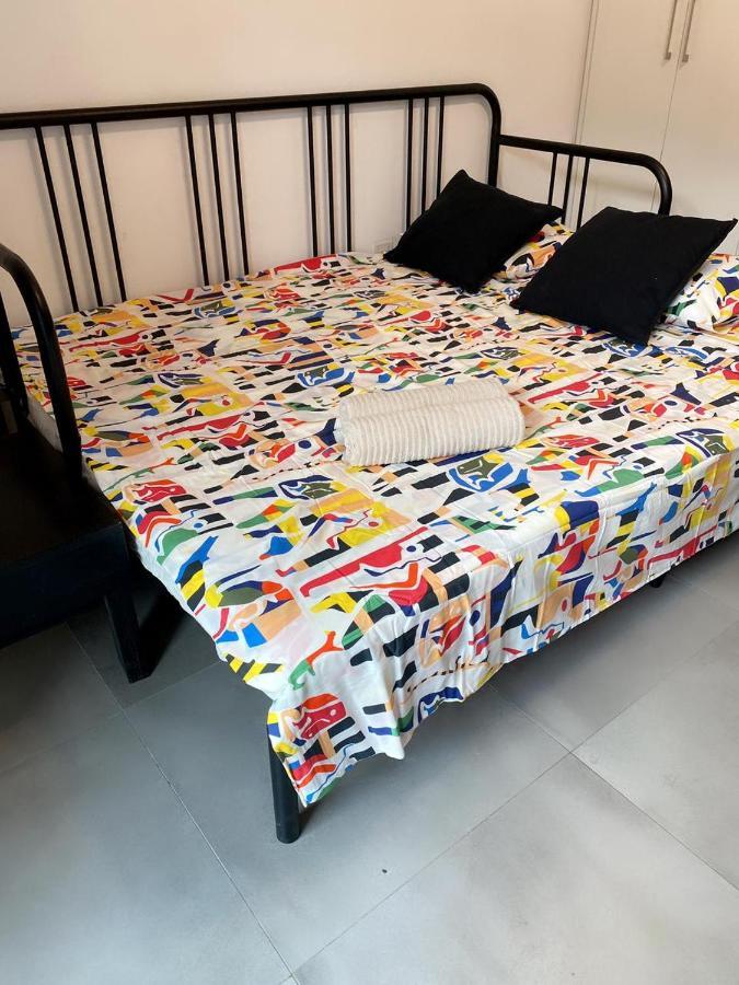 Next To The Beach Mackenzie Studio Apartment Larnaca