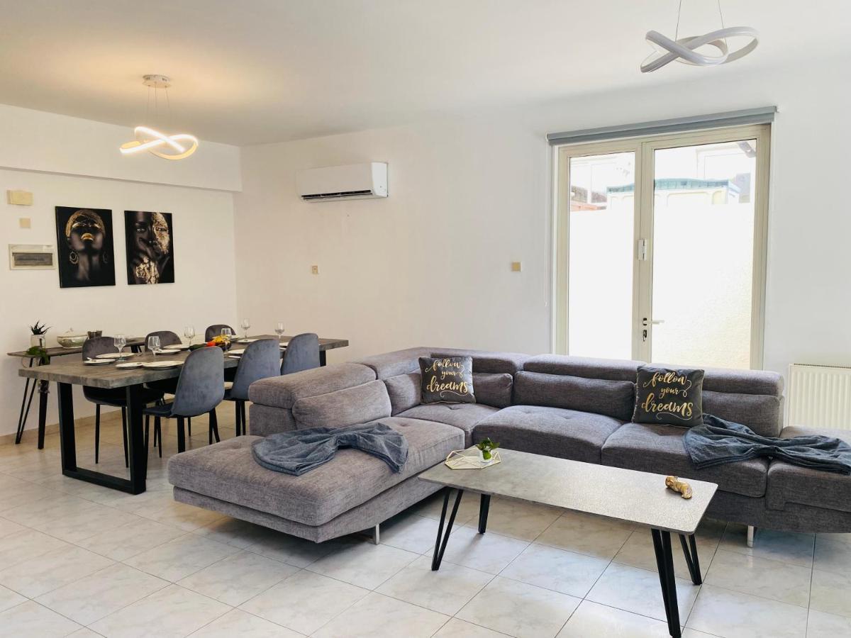 Villa Gaia - 4 Bedroom House In *