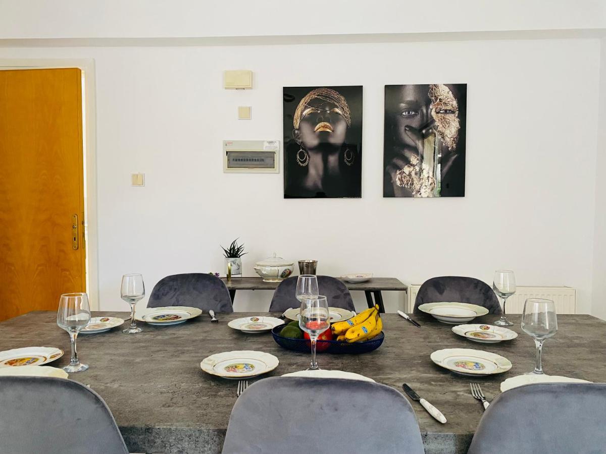 Villa Gaia - 4 Bedroom House In