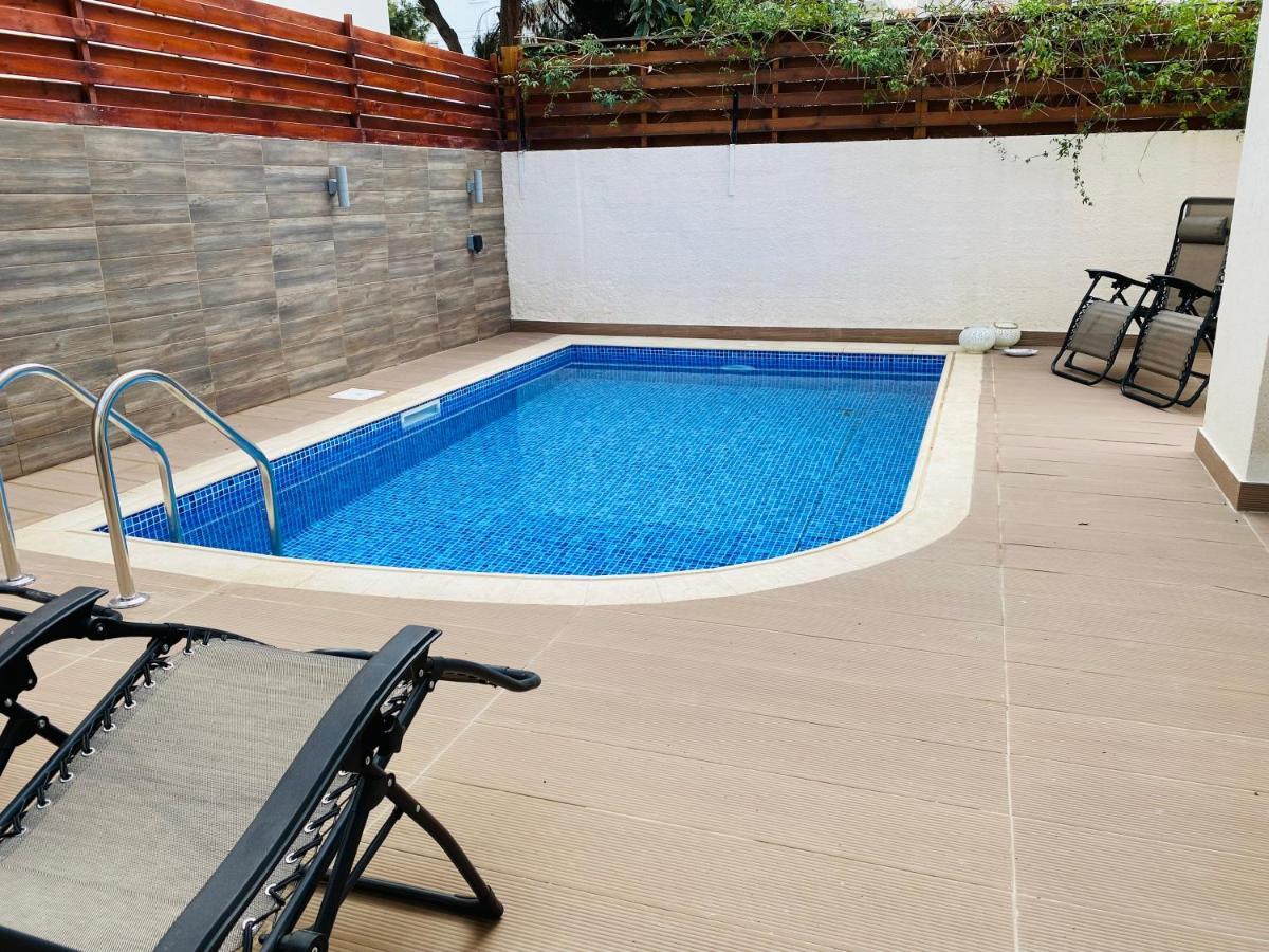 Gaia - 4 Bedroom House In