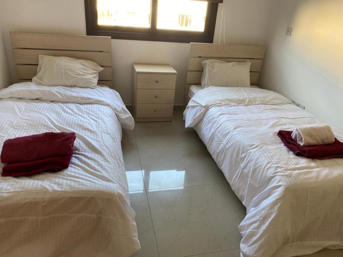 Two Bedroom Duplex :mountain And Sea View * Larnaca