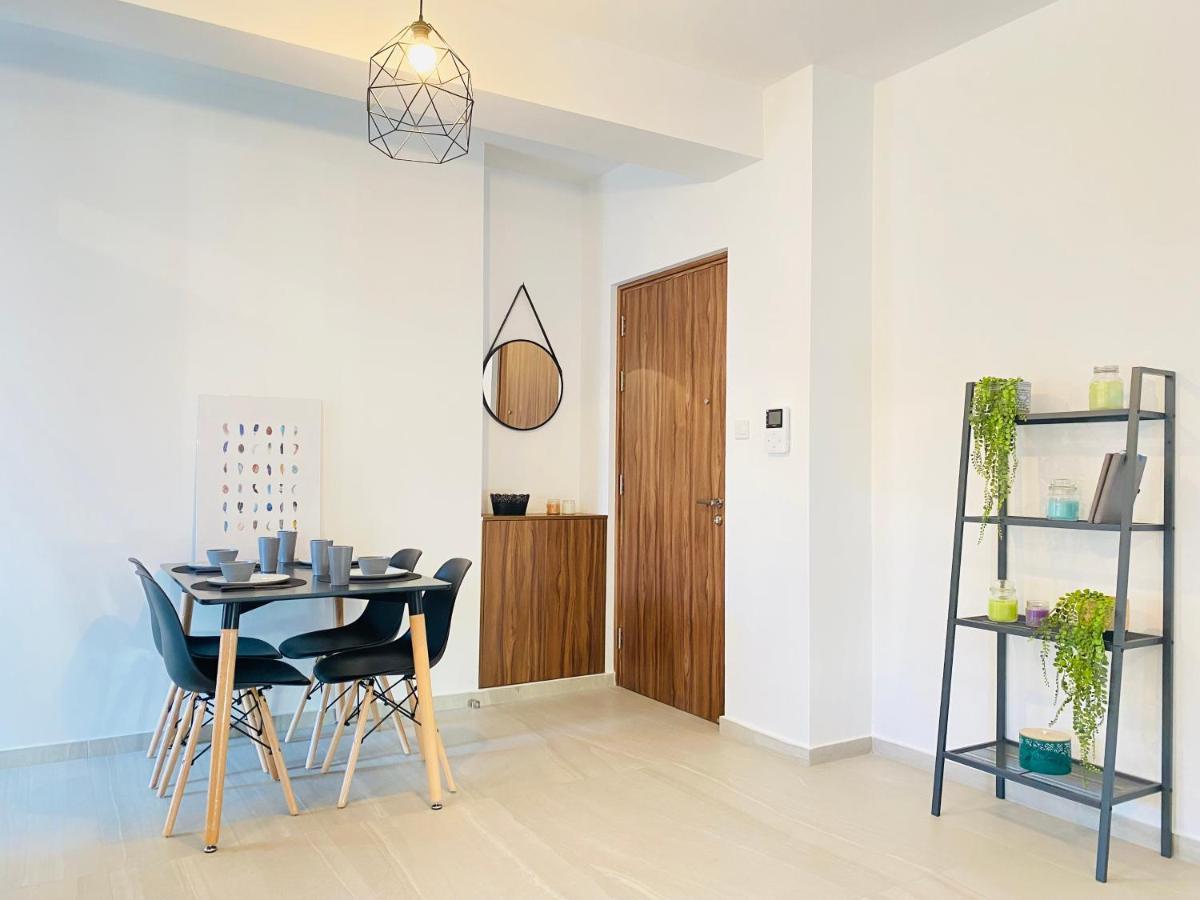 Jay One Apartment