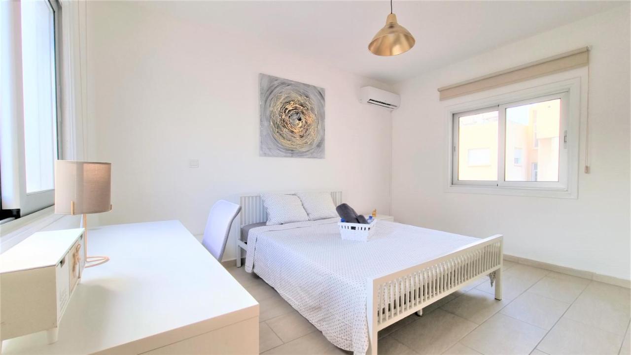 Spacious Lightflooded 2br / Near Center & Harbour