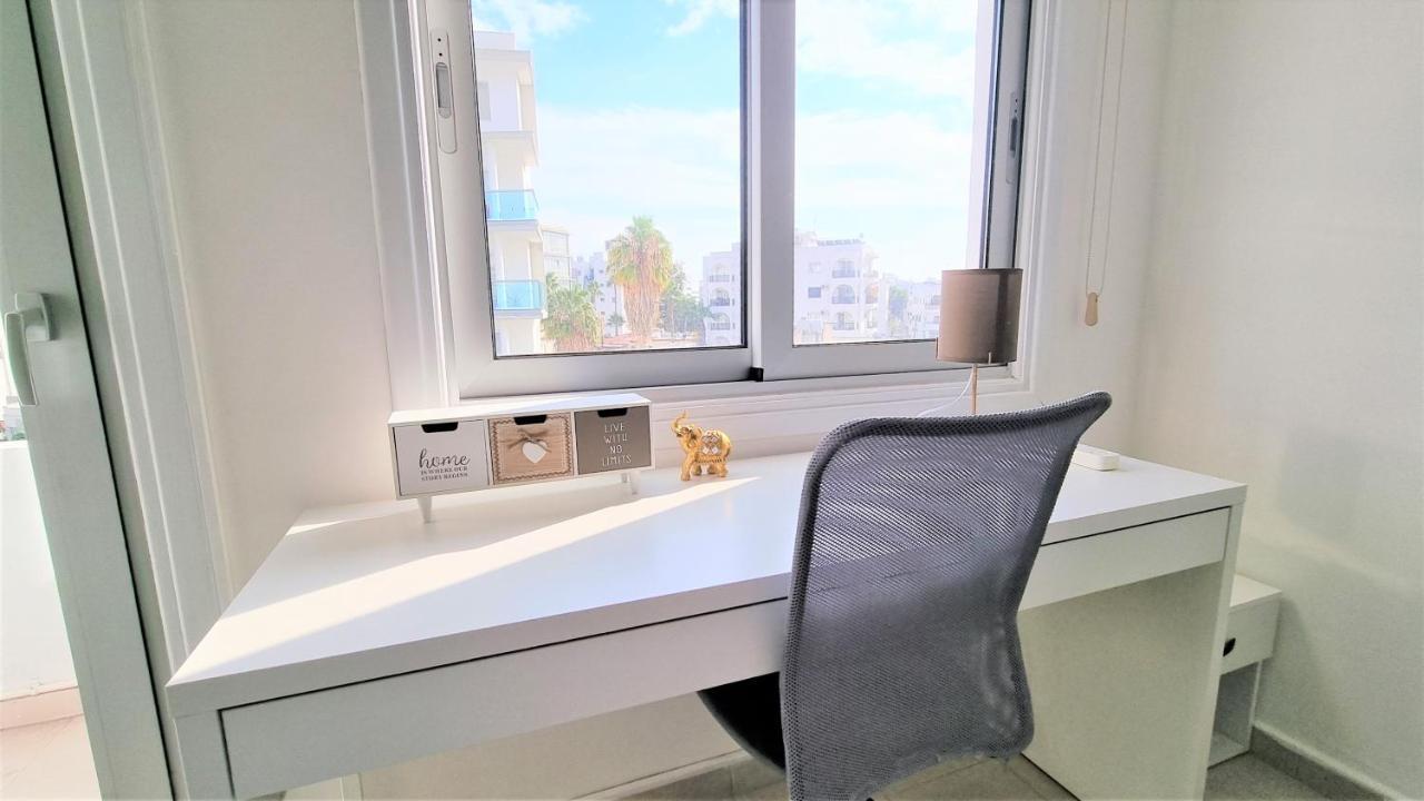 Spacious Lightflooded 2br / Near Center & Harbour * Larnaca