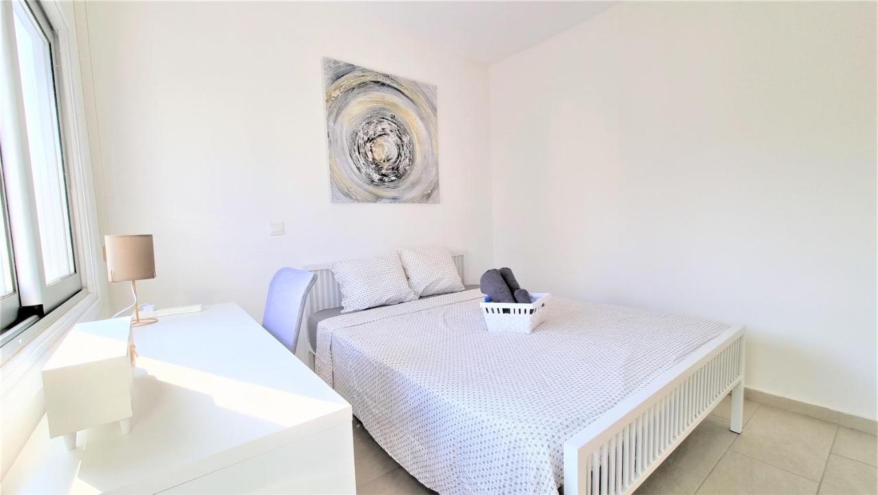 Spacious Lightflooded 2br / Near Center & Harbour Apartment Larnaca