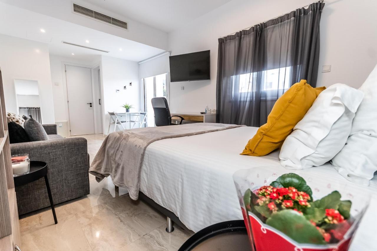 Apartment Modern Ground Floor With A Beautiful Garden Larnaca
