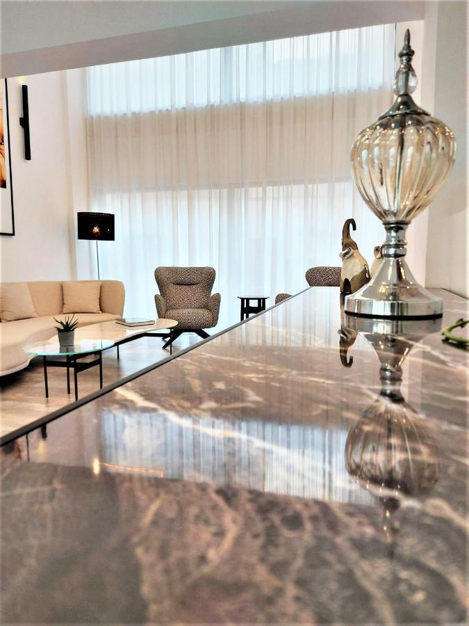 Roseum Boutique Khách sạn Larnaca