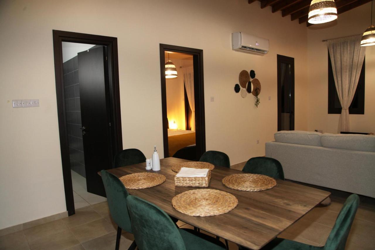 Apartment Artista Roustik Larnaca
