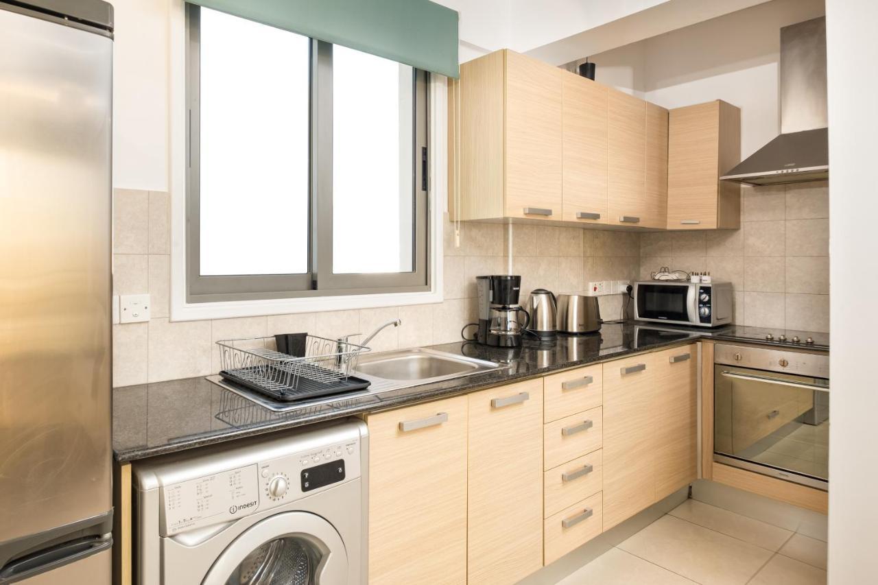 Apartamento Lazuli Center Ap 42 *