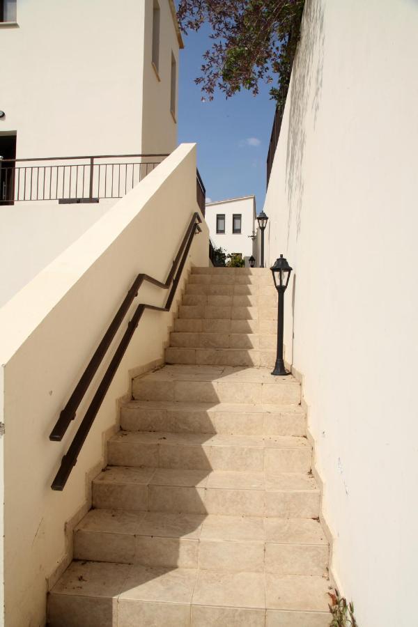 Artista Roustik Apartment *