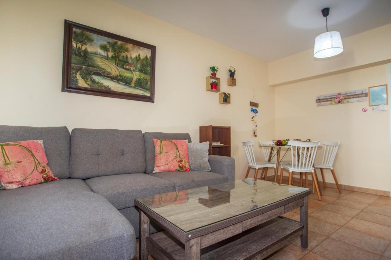Central, By Sea, Seaview, Renovated 1 Bedroom Flat Căn hộ