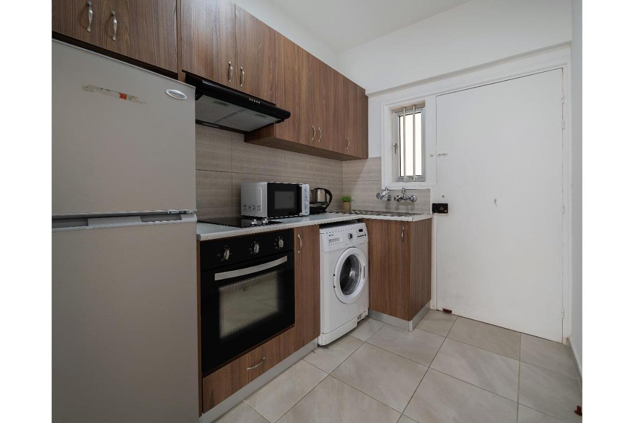 Of Comfort Mackenzie Apartment Larnaca