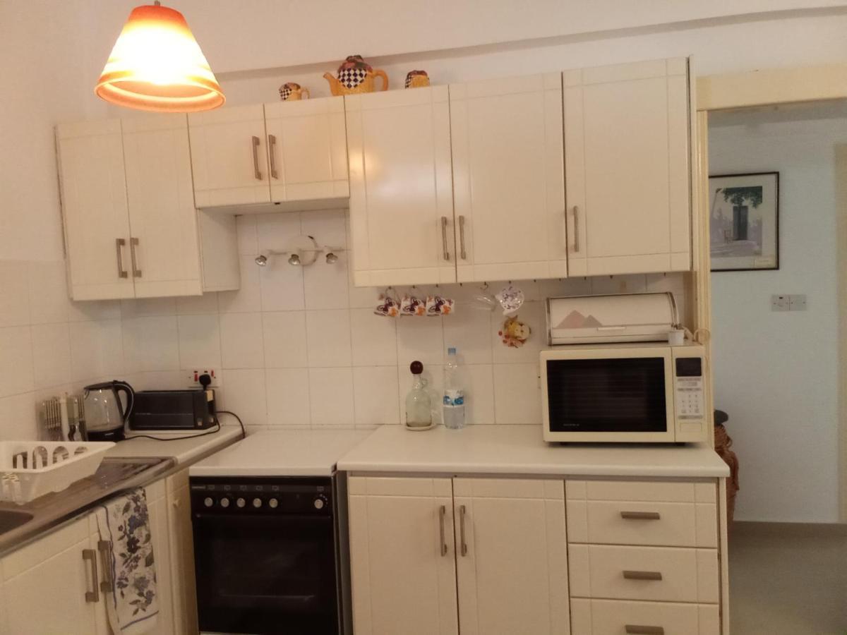 Patio Apartment Larnaca