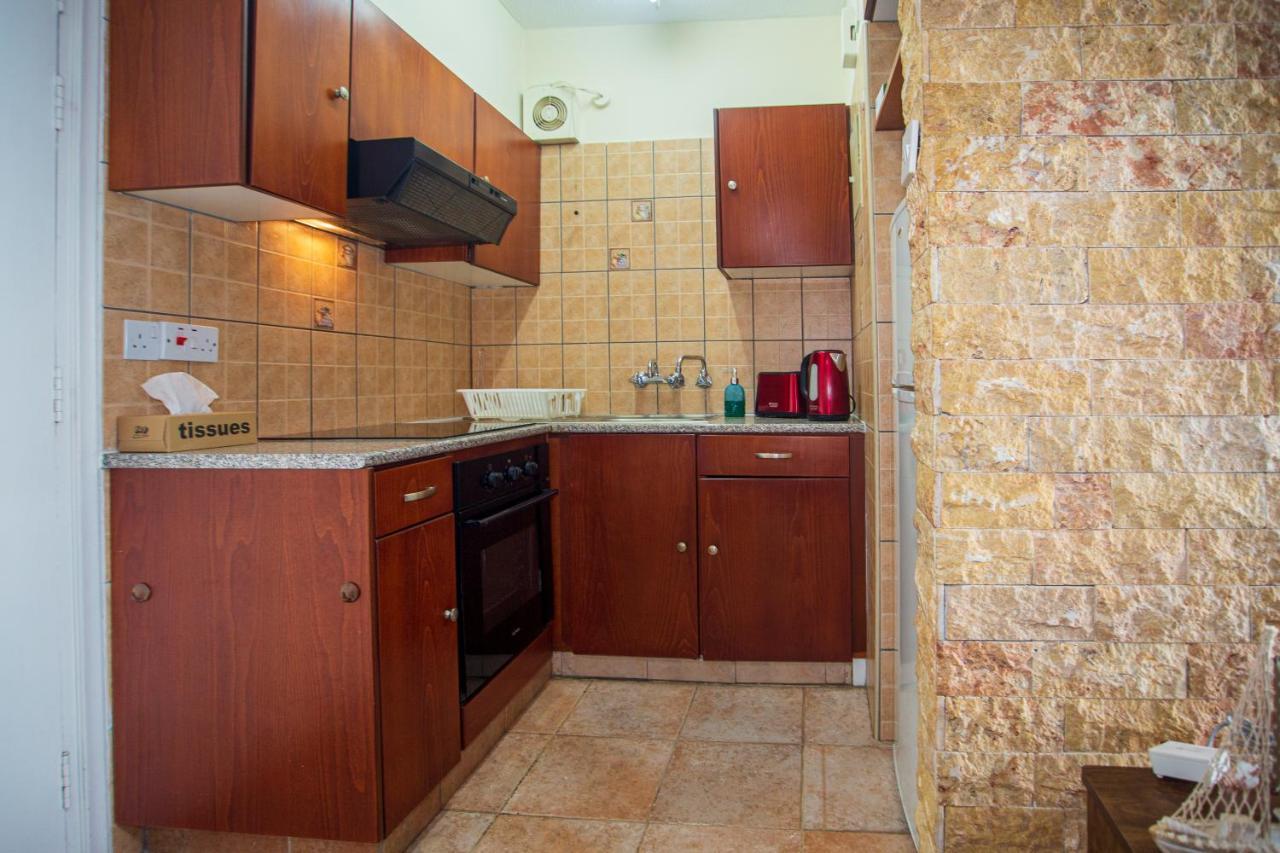 Central, By Sea, Seaview, Renovated 1 Bedroom Flat