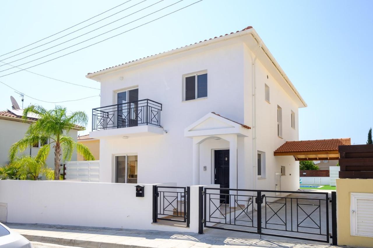 Voroklini With Pool Villa