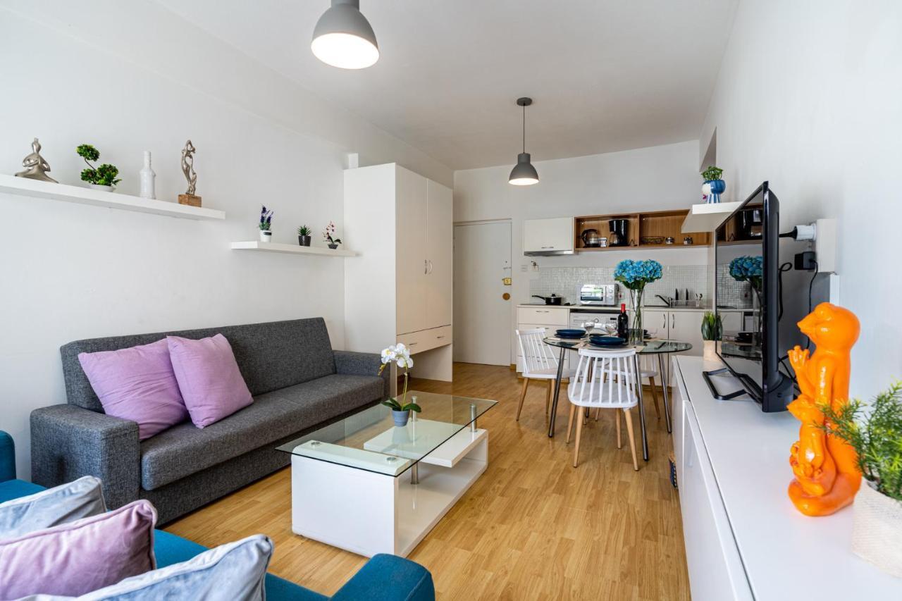 Blue Ivy 1-br In Center * Larnaca