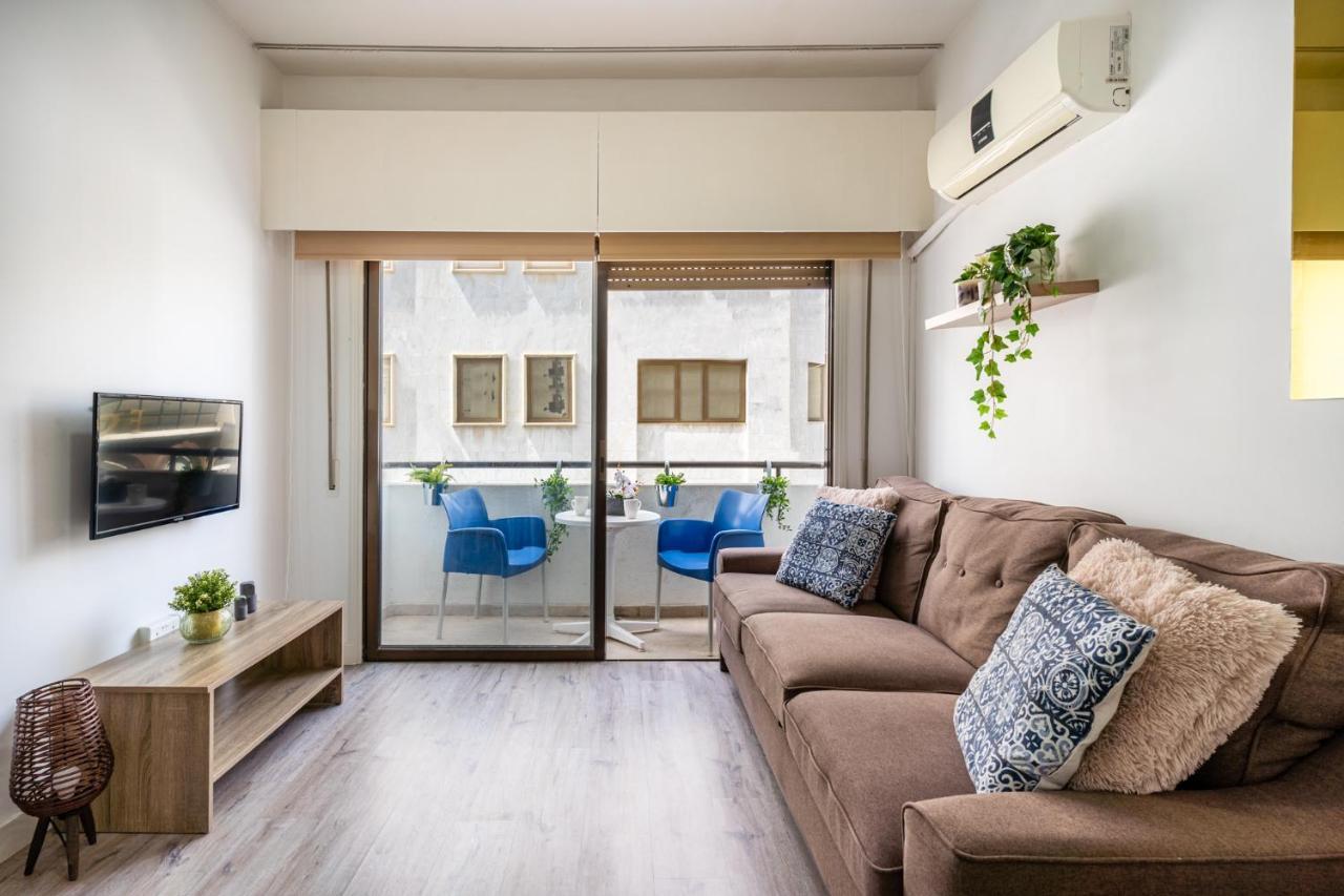 Eleni's 1-br In Center Lárnaca