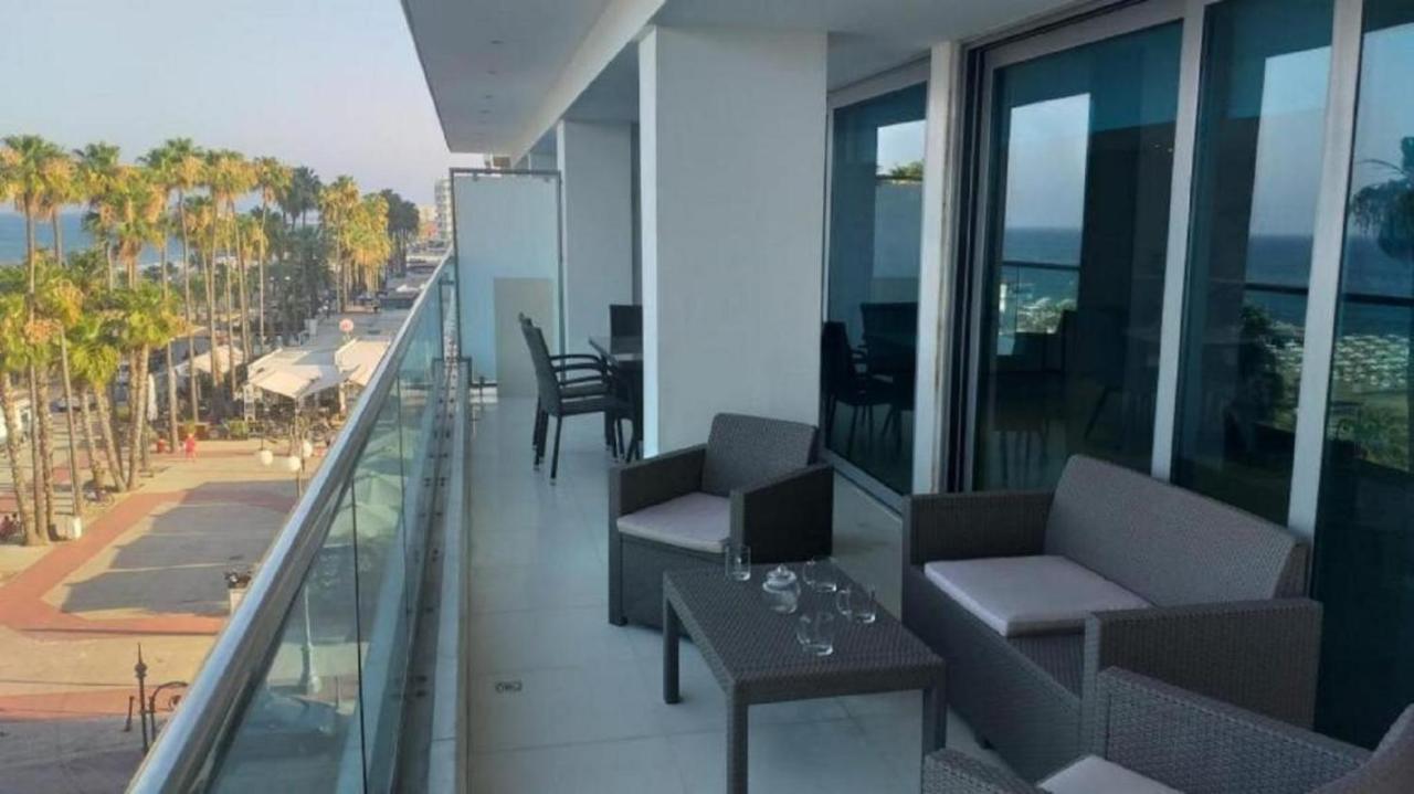 Horizon Luxury At Finikoudes Beach 301