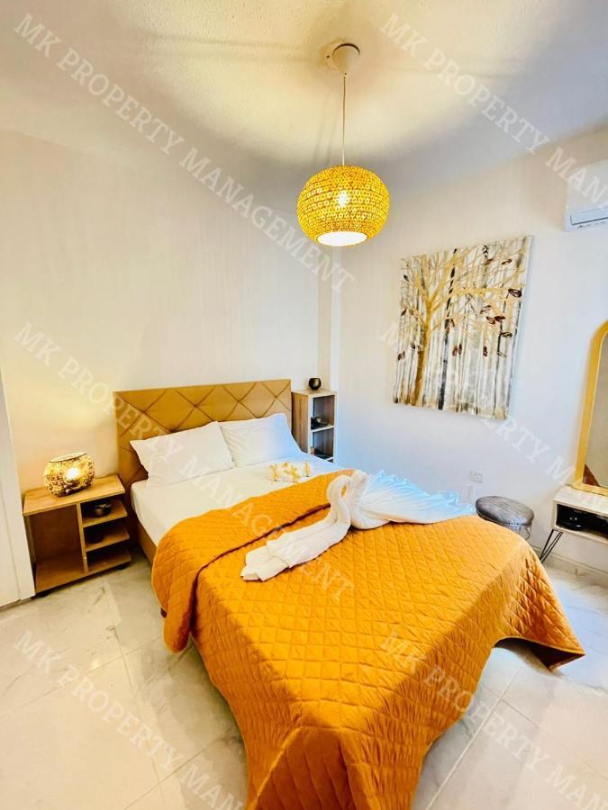 Milos Center Apt. 32 *
