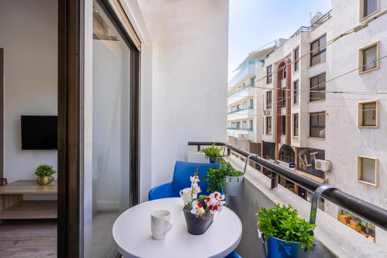 Eleni's 1-br In Center Lárnaca