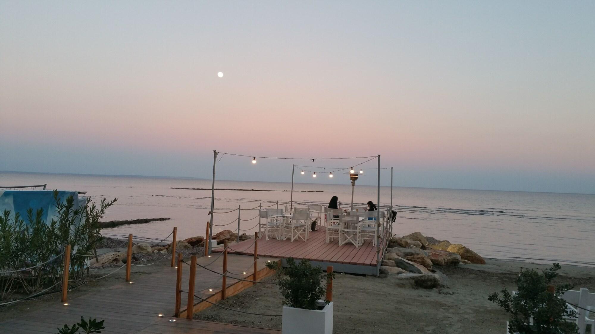 Khách sạn Island Boutique Larnaca