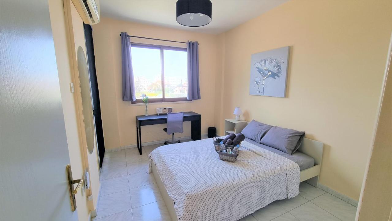 Comfy In A Shared Near Salt Lake With Internet And Netflix Larnaca