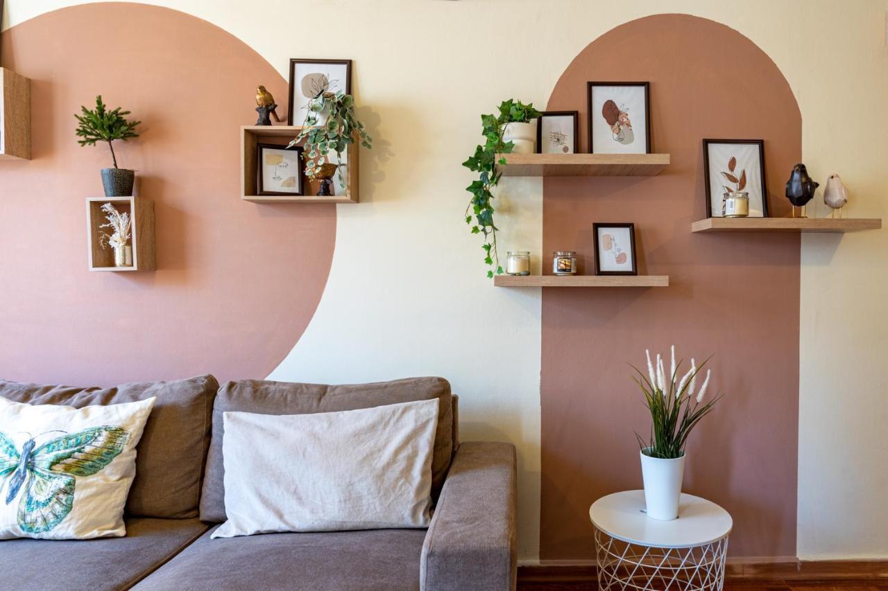 Celine's 2 Bedrooms In Center Larnaca