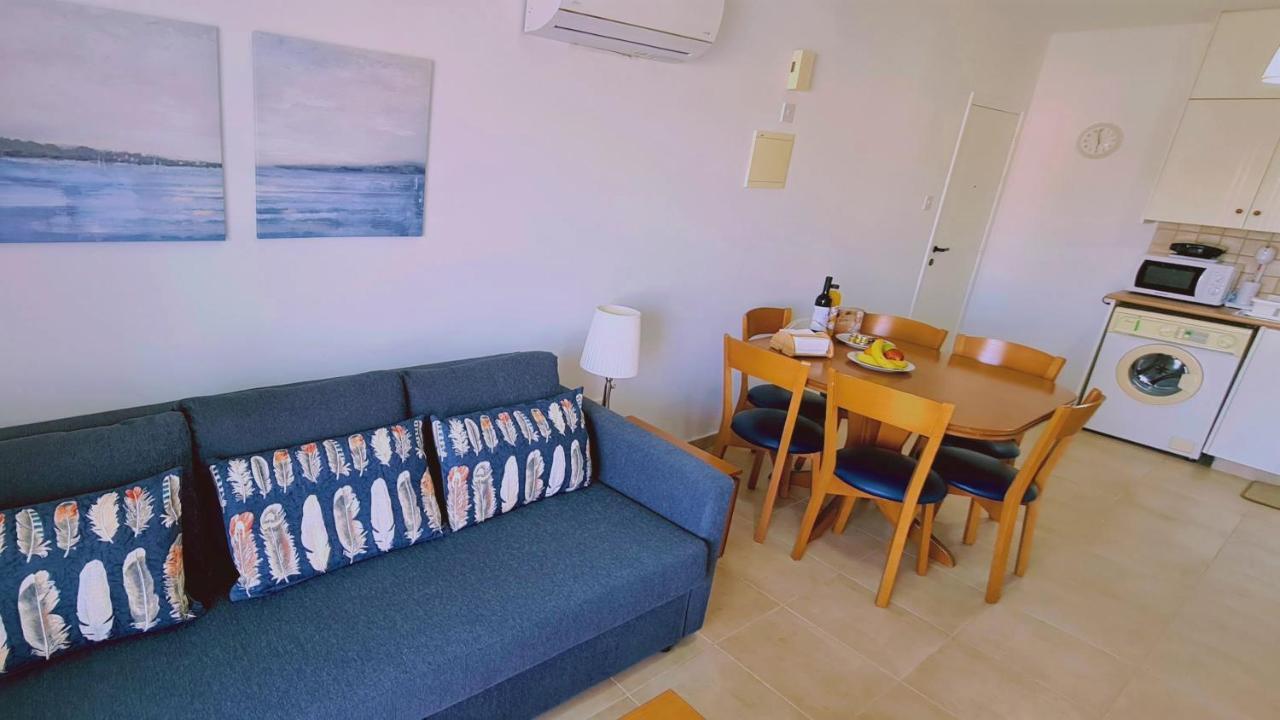 Camelia Apartment *