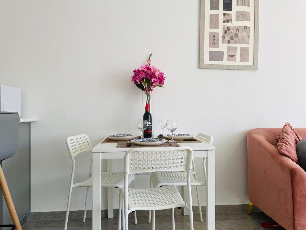 Apartment Pink Flamingo 1-br In *