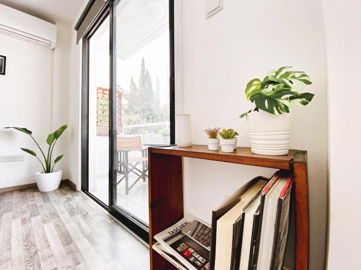 Modern Studio 22
